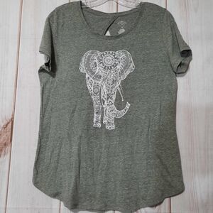 Elephant Tshirt Ladies size Medium